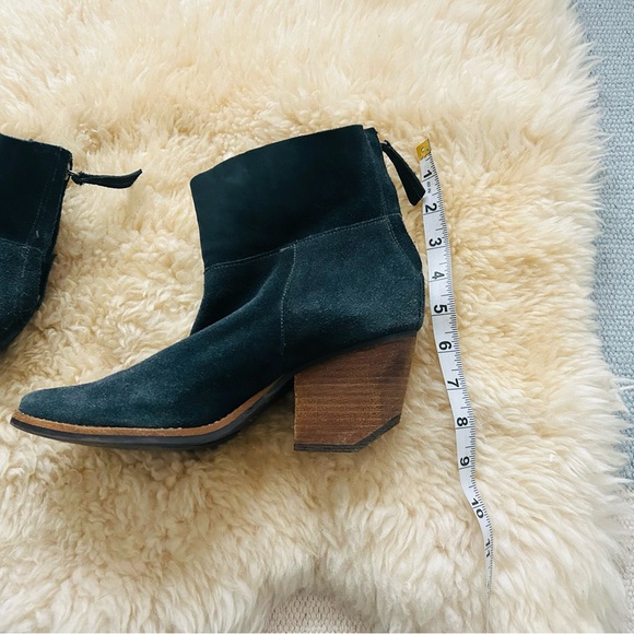 Anthropologie Matisse Soho slouch suede ankle boot - Picture 3 of 6
